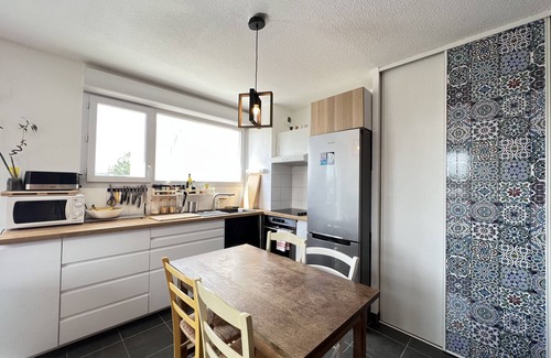 Bonnefoy-Roseraie-Gramont Apartment | The Poppy