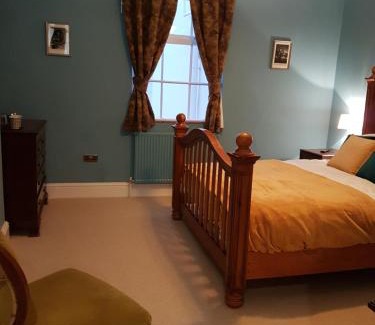 Cheltenham House | The Portland Guesthouse