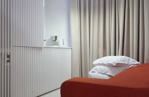 Constanta Apartment | The Premier Studio