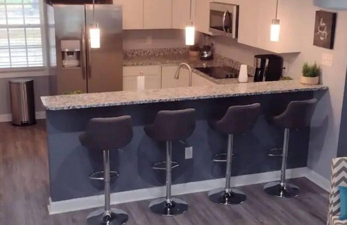 Franklin House | THE "PRETLOW" 2 Bedrooms