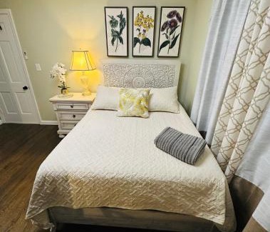 Yardville-Groveville House | The Princeton Three Cozy 3BR Retreat, BBQ Patio