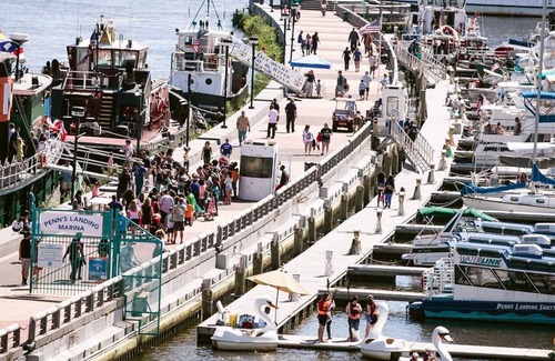 Southwark House | THE PRIVATE POOL ROOM! Liberty Bell, Queen Village, PennsLanding, Metro Apt1854