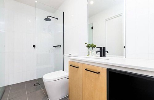 Southbank Hotel | The property is closed to rentals.