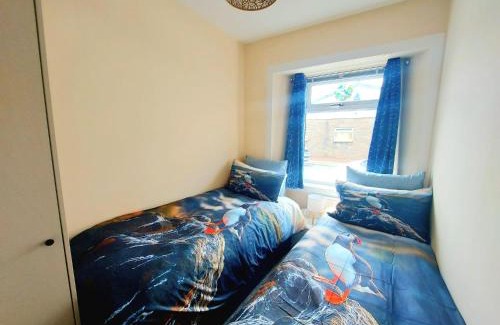 Largs Apartment | The Puffins - Largs 2-Bedroom Ground Flat