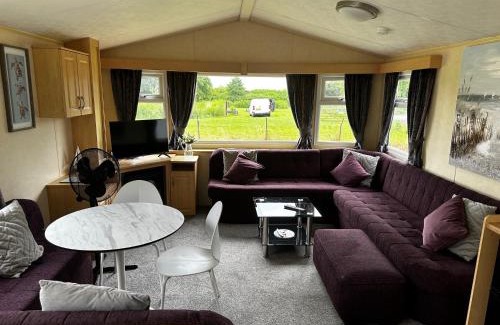 Frampton Other | The Purple caravan