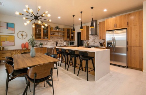 Bear Canyon Estates House | The Q by Velo - Stylish Mid-Century Modern Home