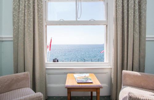 Chysauster Hotel | The Queens Hotel