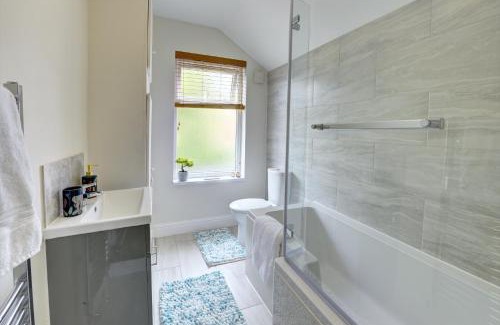 Welford House | The Quirky Cottage