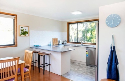 Bawley Point House | The Rainbow Lorikeet Verandah
