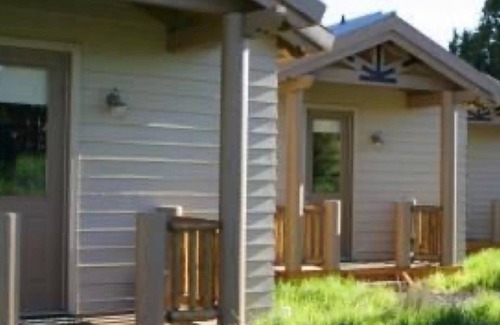 Alton House | The Ranch at Wild Rose near Zion and Bryce - Lodge and three guest cabins