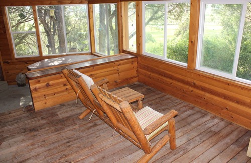 Hatch Cabin | The Ranch House river view on 280 acre Sevier River Ranch