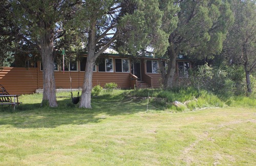 Hatch Cabin | The Ranch House river view on 280 acre Sevier River Ranch
