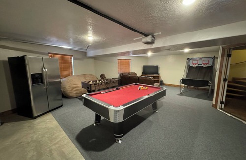 Sweetwater Cabin | The Retreat on Badger 5BR/3.5BA