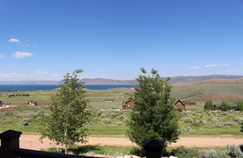 Sweetwater Cabin | The Retreat on Badger 5BR/3.5BA