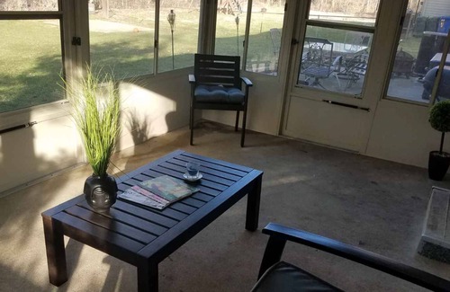 Reynoldsburg House | The Reynoldsburg Retreat