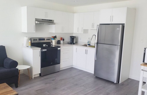 Saanichton Apartment | The Ridge Roost