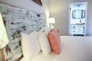 Cambria Hotel | The Rigdon House