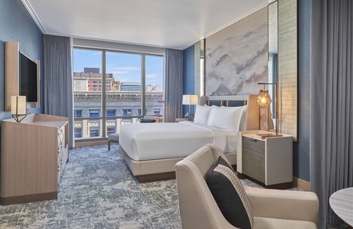 Downtown Portland Hotel | The Ritz-Carlton, Portland