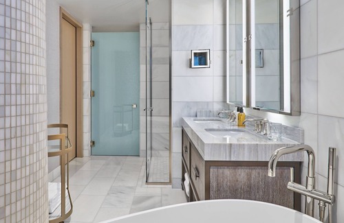 Downtown Portland Hotel | The Ritz-Carlton, Portland