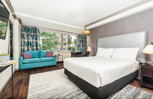 Foggy Bottom Hotel | The River Inn