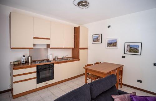 Lasnigo Apartment | The River Nest