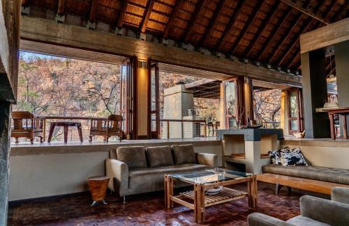 Vaalwater Cabin | The Riverine Lodge