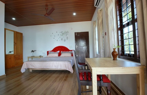 Kumbalangi House | The Riveroots Waterfront Heritage Homestay