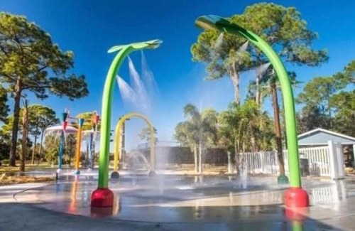 Venice House | The Riverview Cottage