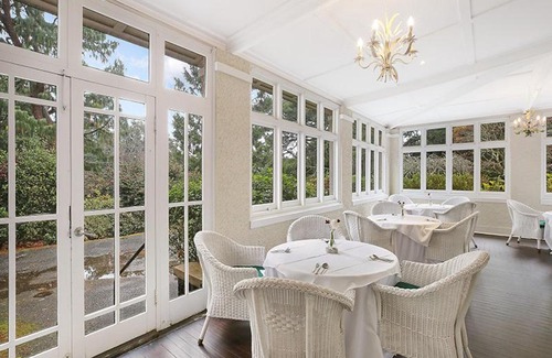 Robertson House | The Robertson Hotel