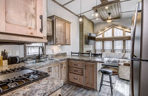 Brill House | The Robin at Lincolnwood Resort