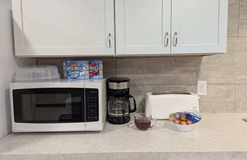 Birch Run Township Apartment | The Robins Nest near Frankenmuth is spacious basement apartment.
