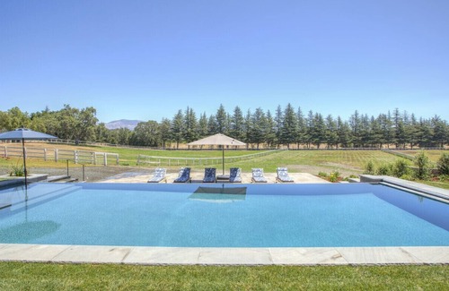 Santa Ynez House | The Roblar Farmhouse is luxury accommodations for the whole family.