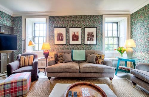 New Town Apartment | The Rock House - Main House