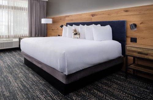 Jackson Hole Hotel | The Rockwell Inn