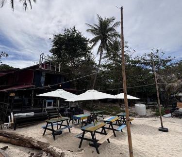 Pulau Perhentian Kecil Hotel | The Room Inn - BS