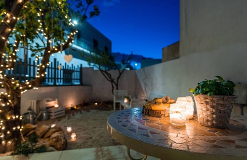 Felline House | The Room of Felline 102 with Private Garden