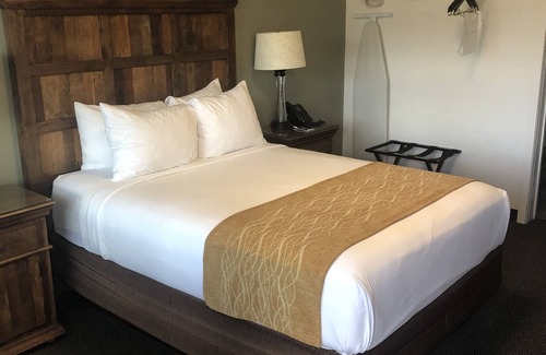 Gardiner Hotel | The Roosevelt Hotel - Yellowstone