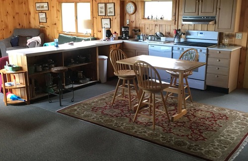 Vinalhaven House | The Roost at Roberts Harbor