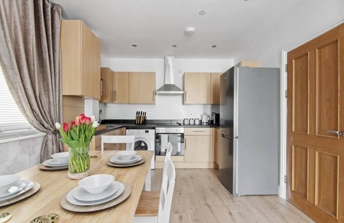 Gravesend Apartment | The Roost Group - 2 Bedrooms - Apartment #6
