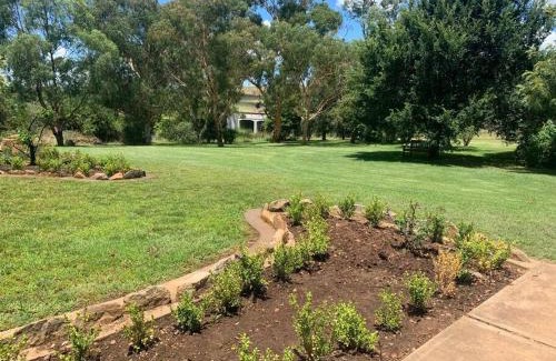 Dunedoo House | The Rose Cottage Boutique BNB
