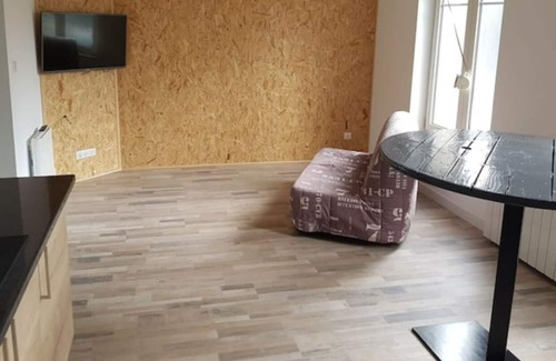 Pont-a-Mousson Apartment | THE ROTTEN HOUSE