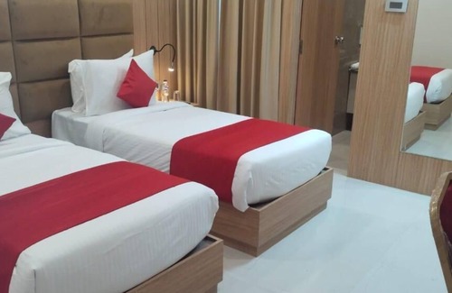 Gomti Nagar Hotel | The Royal Legacy