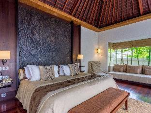 Nusa Dua Villa | The Royal Santrian