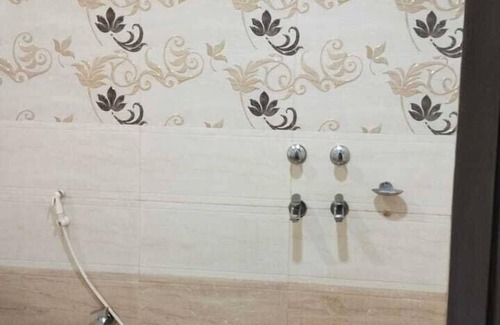 Bhubaneshwar Hotel | The Royal Suites