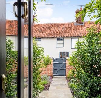 Wighton House | The Sail House