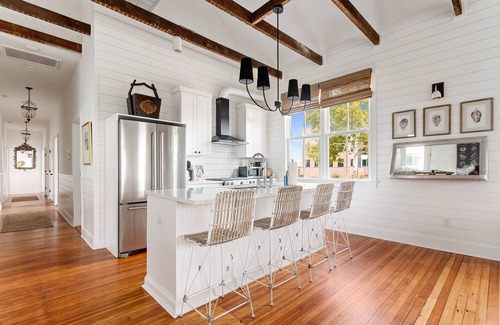 Westside Apartment | The Saint Philip (Suite B): Charleston's Cozy Gem