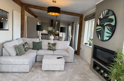 St. Andrews Cottage | The Saltire Lodge that sleeps 6 guests in 3 bedrooms