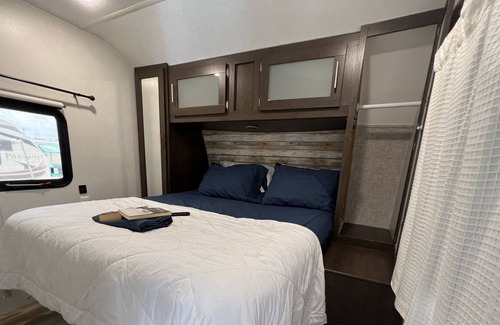 Bayshore Gardens House | The Salty Camper FL- Relax in paradise