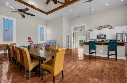 Hallsville Cabin | The Sanctuary (Near Tecumseh)