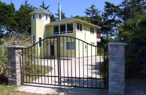 Florence House | The Sandy Spur